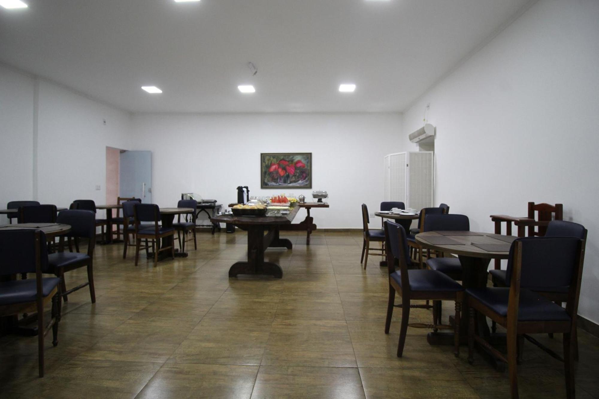 Pousada Agua Eterna - Proximo Ao Museu De Cera, Hot Beach E Thermas Dos Laranjais Hotel Olimpia