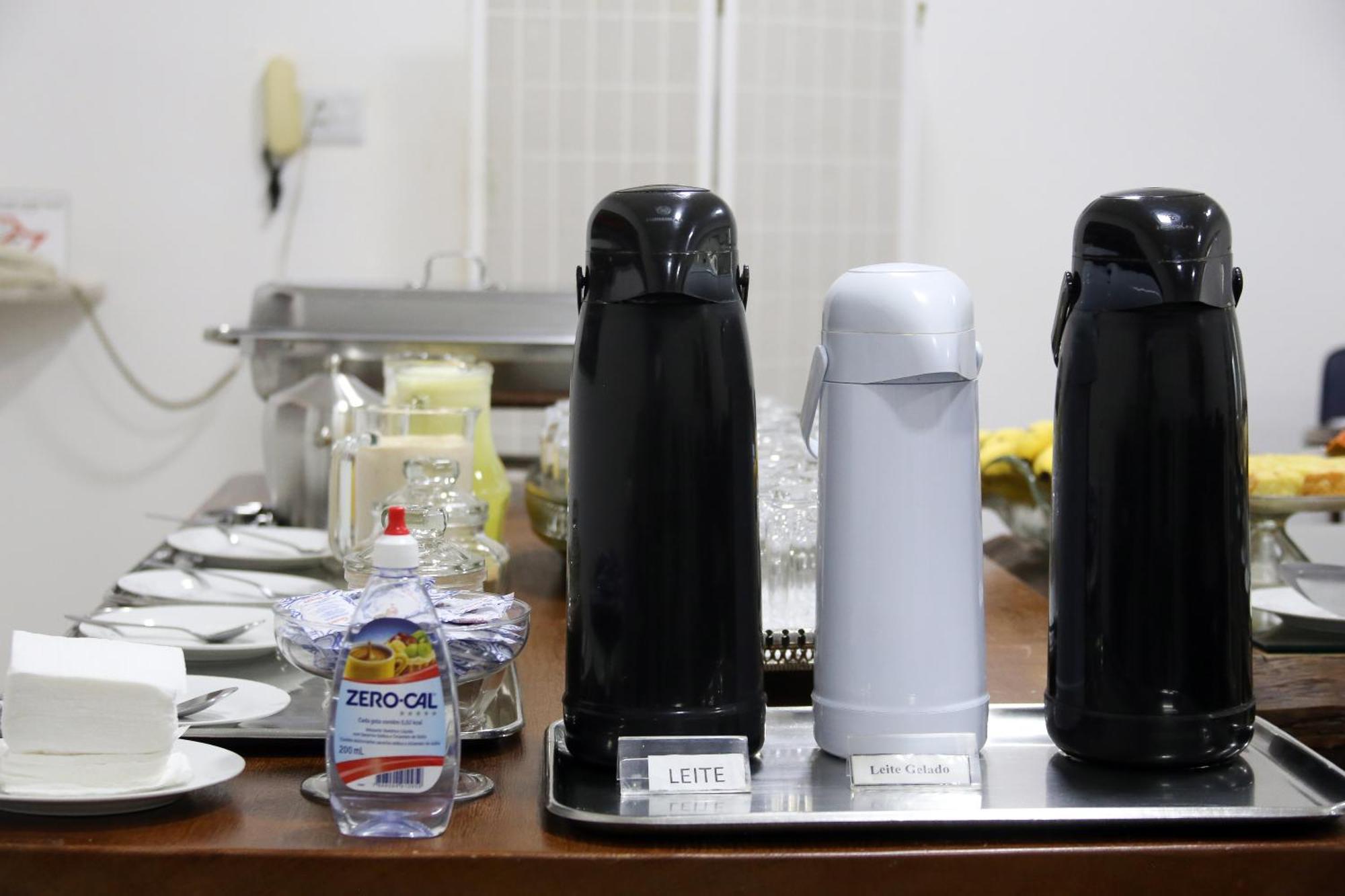 Pousada Agua Eterna - Proximo Ao Museu De Cera, Hot Beach E Thermas Dos Laranjais